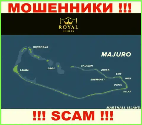 Рекомендуем избегать сотрудничества с интернет-лохотронщиками RoyalGold FX, Majuro, Marshall Islands - их офшорное место регистрации
